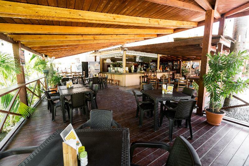 Ducassi Club & Rooftop Pool Hotel 4*